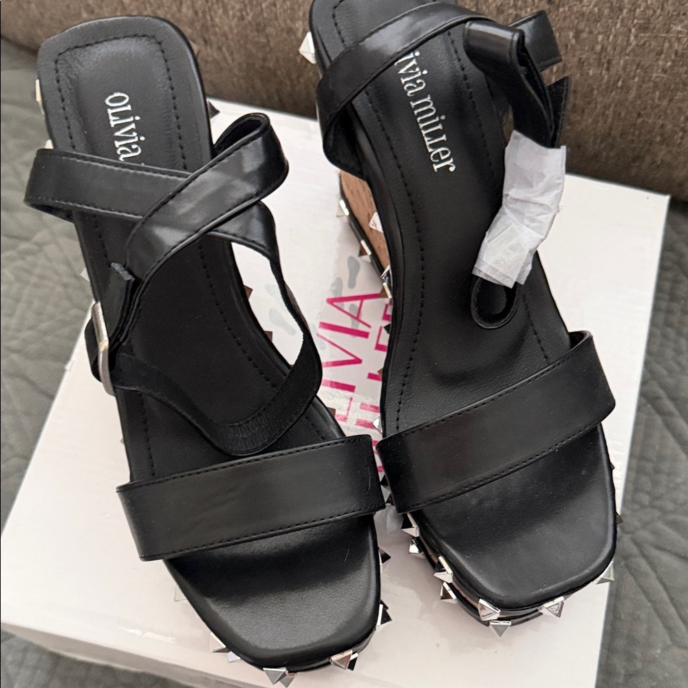 Olivia Miller NIB Black Cork Wedge Sandals with Stud Trim - Picture 4 of 7